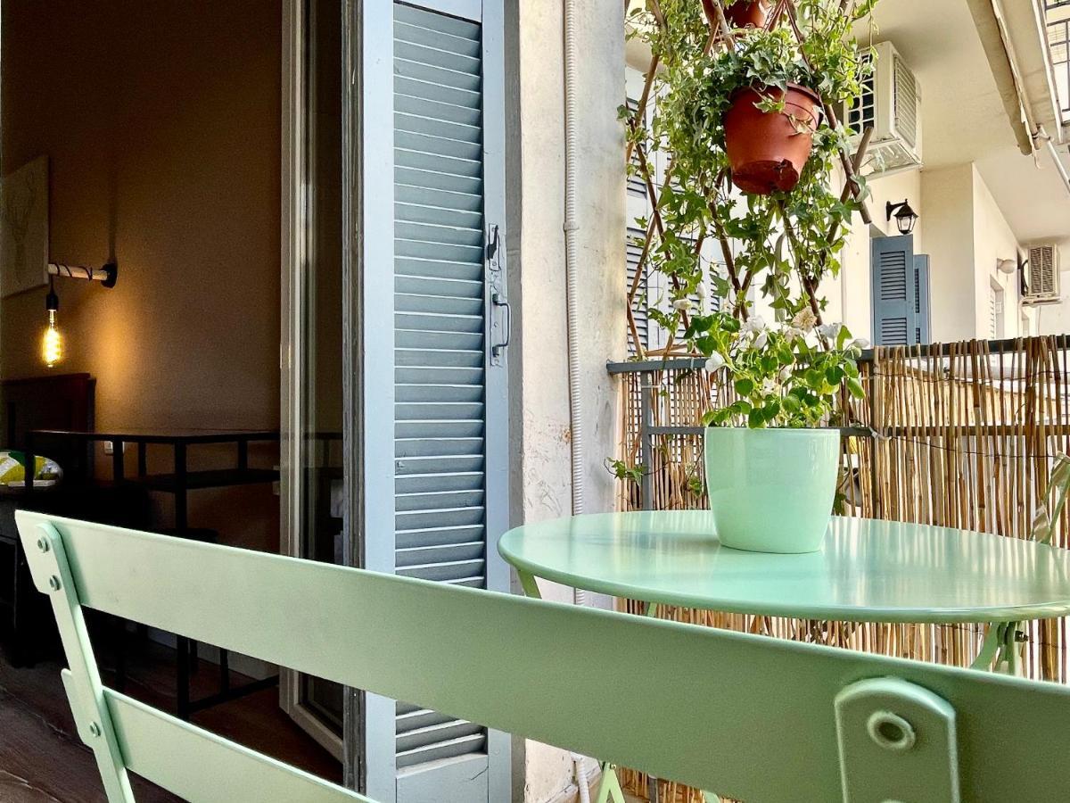 B&B Boutique Two Bedrooms Apartments เอเธนส์ ภายนอก รูปภาพ