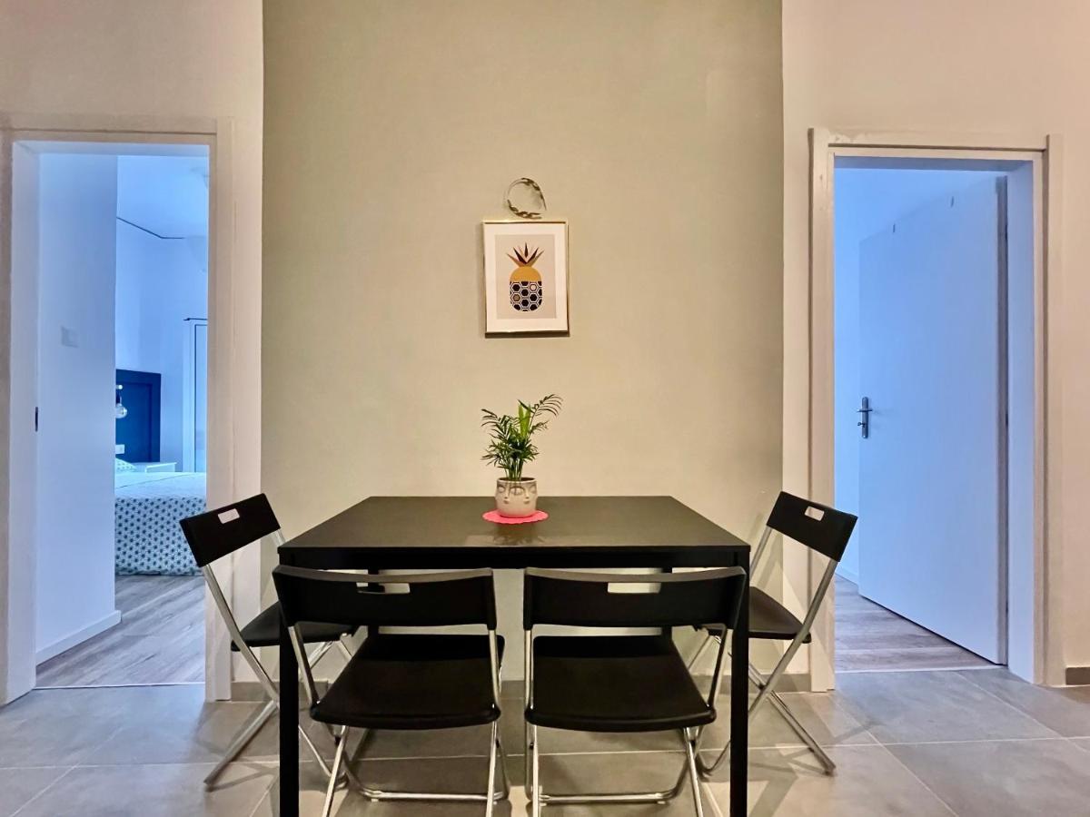 B&B Boutique Two Bedrooms Apartments เอเธนส์ ภายนอก รูปภาพ