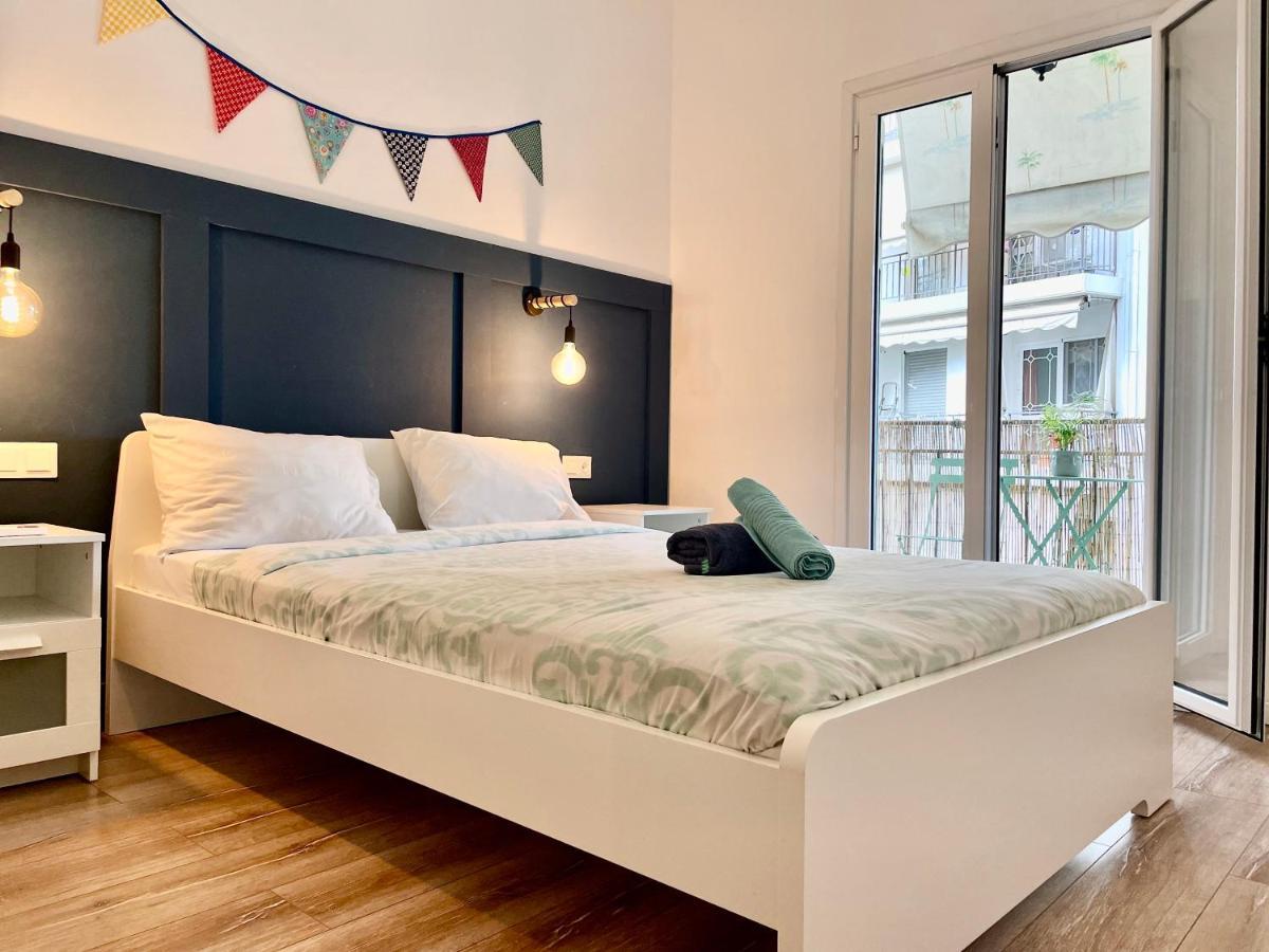 B&B Boutique Two Bedrooms Apartments เอเธนส์ ภายนอก รูปภาพ