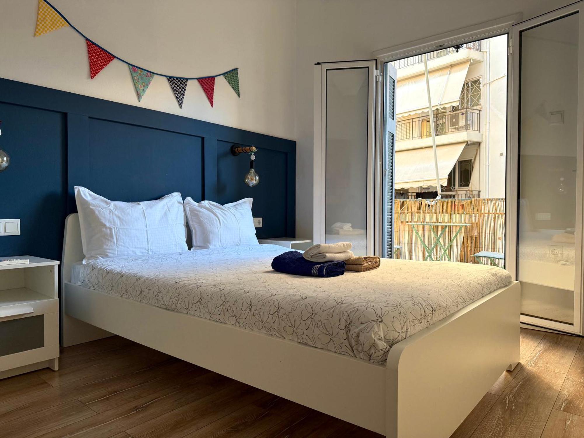 B&B Boutique Two Bedrooms Apartments เอเธนส์ ภายนอก รูปภาพ